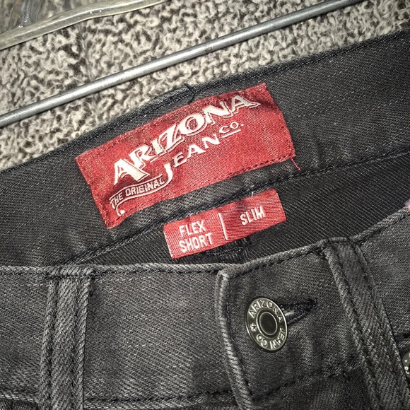 nwt black distressed arizona jean shorts - Picture 3 of 4